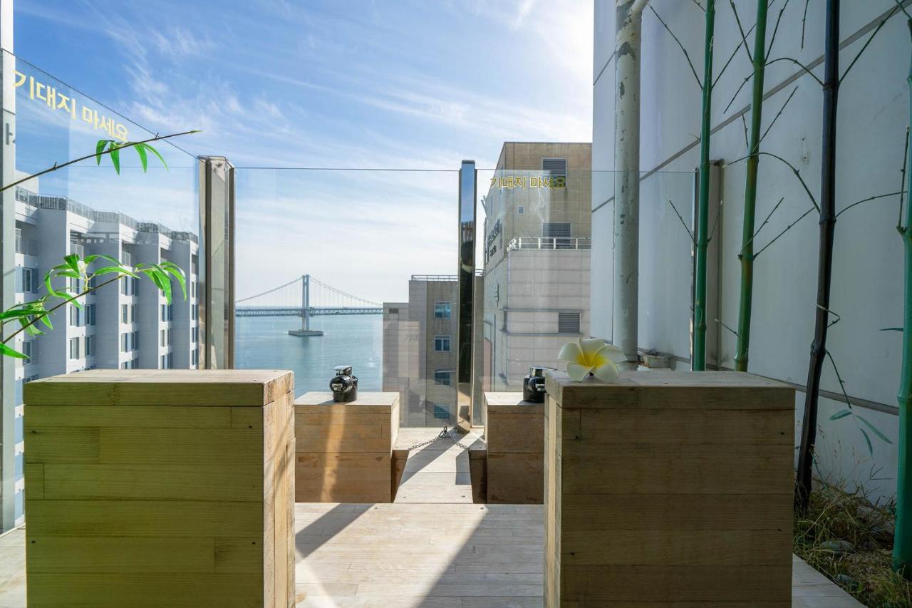Gwanganli The Club Hotel Busan Exterior photo